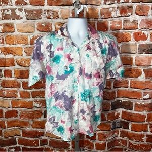 Ladies vintage floral print button up shirt Medium made by Hot Stuff